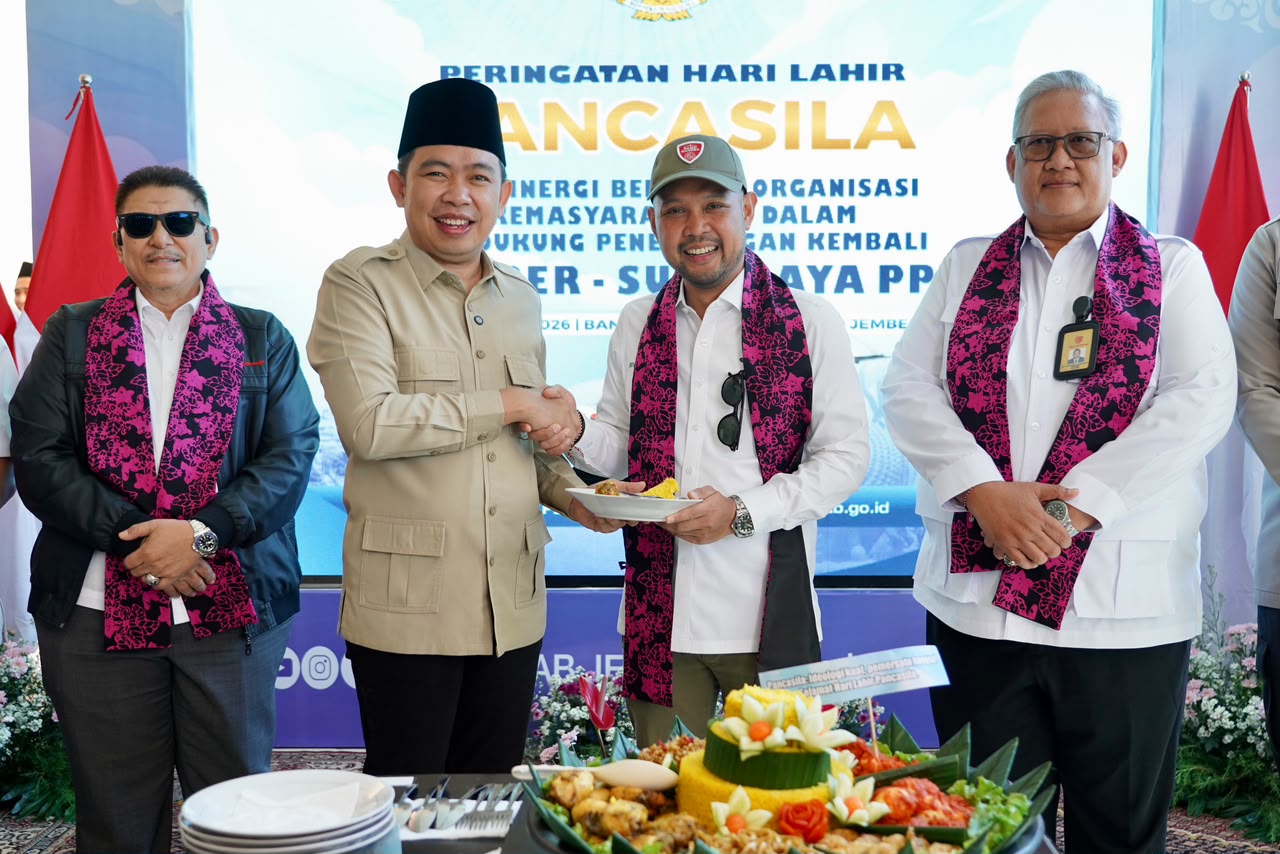 Akses Haji dan Umrah Makin Mudah, Gus Rivqy Launching Penerbangan Surabaya–Jember