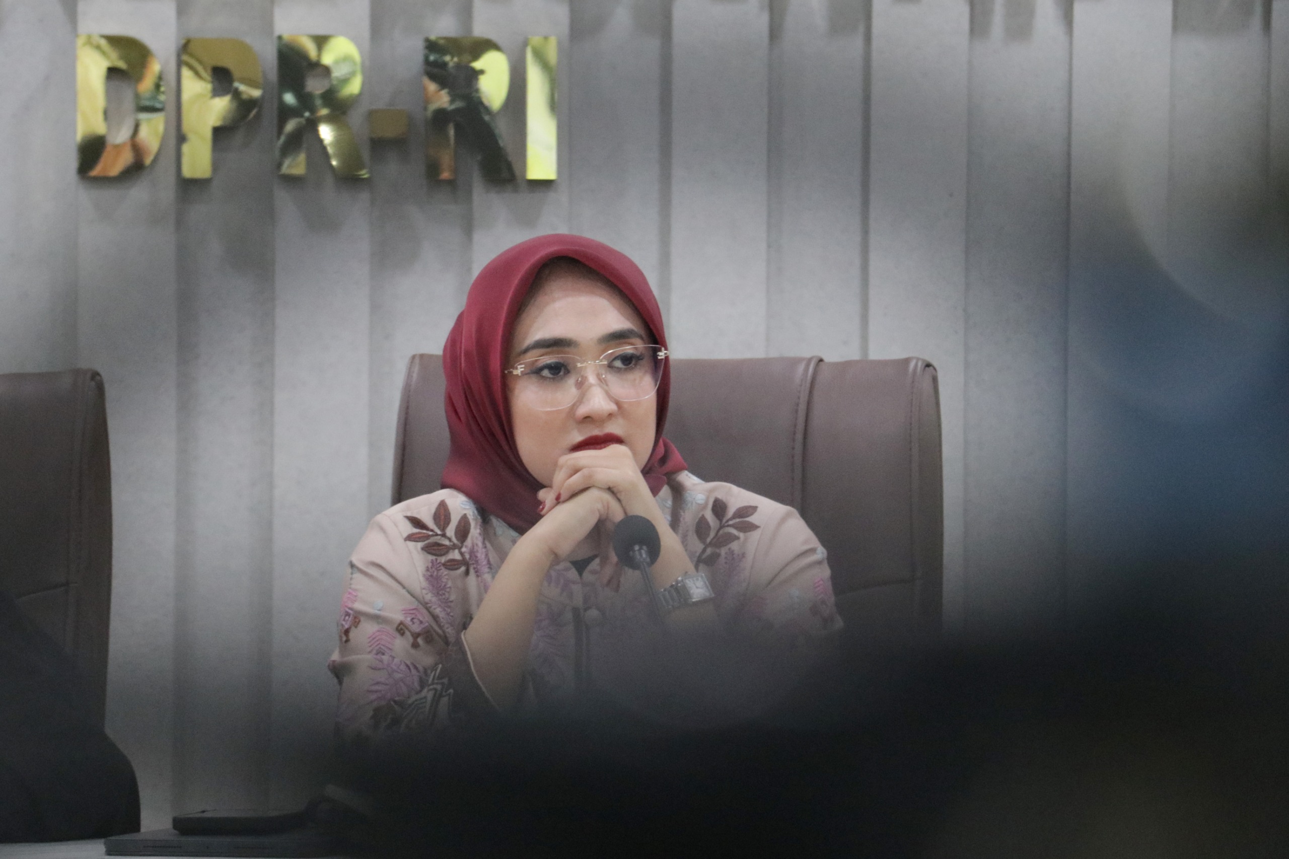Harga Telur Jatuh di Bawah Biaya Produksi, Komisi IV Desak BGN Borong untuk Menu MBG